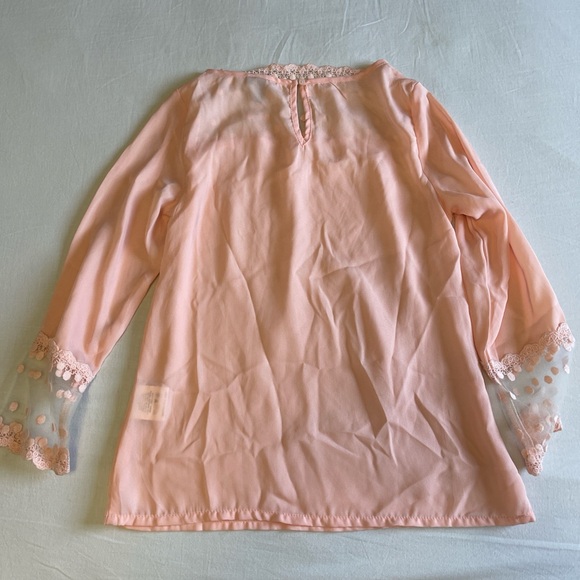 Light pink blouse - Picture 4 of 4